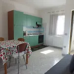 Casa Gemuetliche Zentral Doch Ruhig Gelegen 1km Vom Apartment