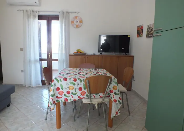 Casa Gemuetliche Zentral Doch Ruhig Gelegen 1km Vom Апартаменты Будони
