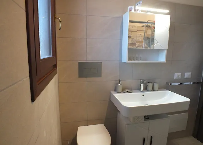 Casa Gemuetliche Zentral Doch Ruhig Gelegen 1km Vom